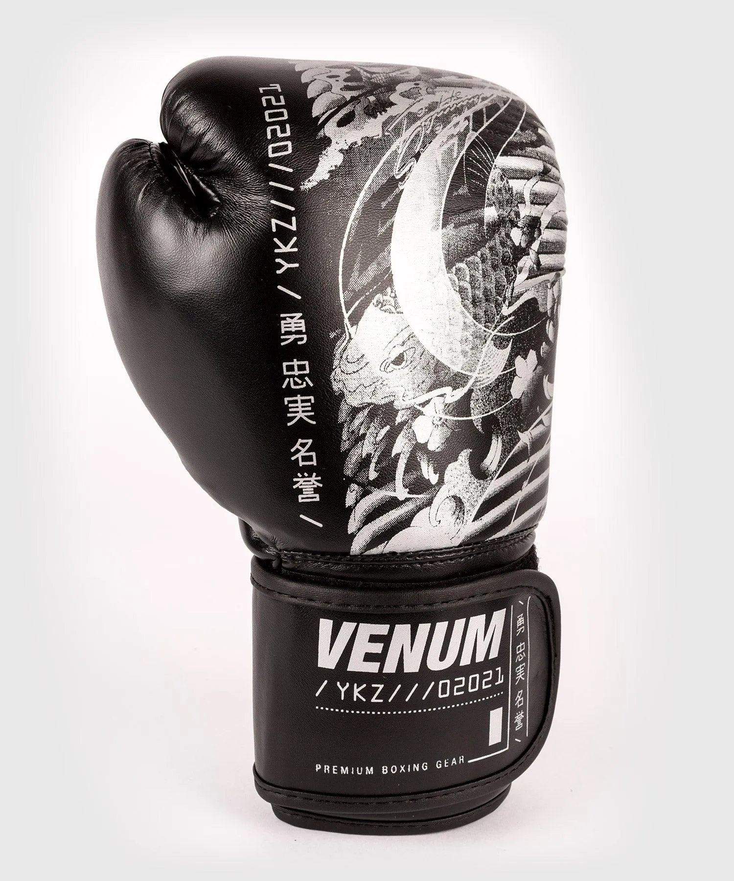 Guantes de boxeo Venum YKZ21 - Para Niños - Negro/Blanco