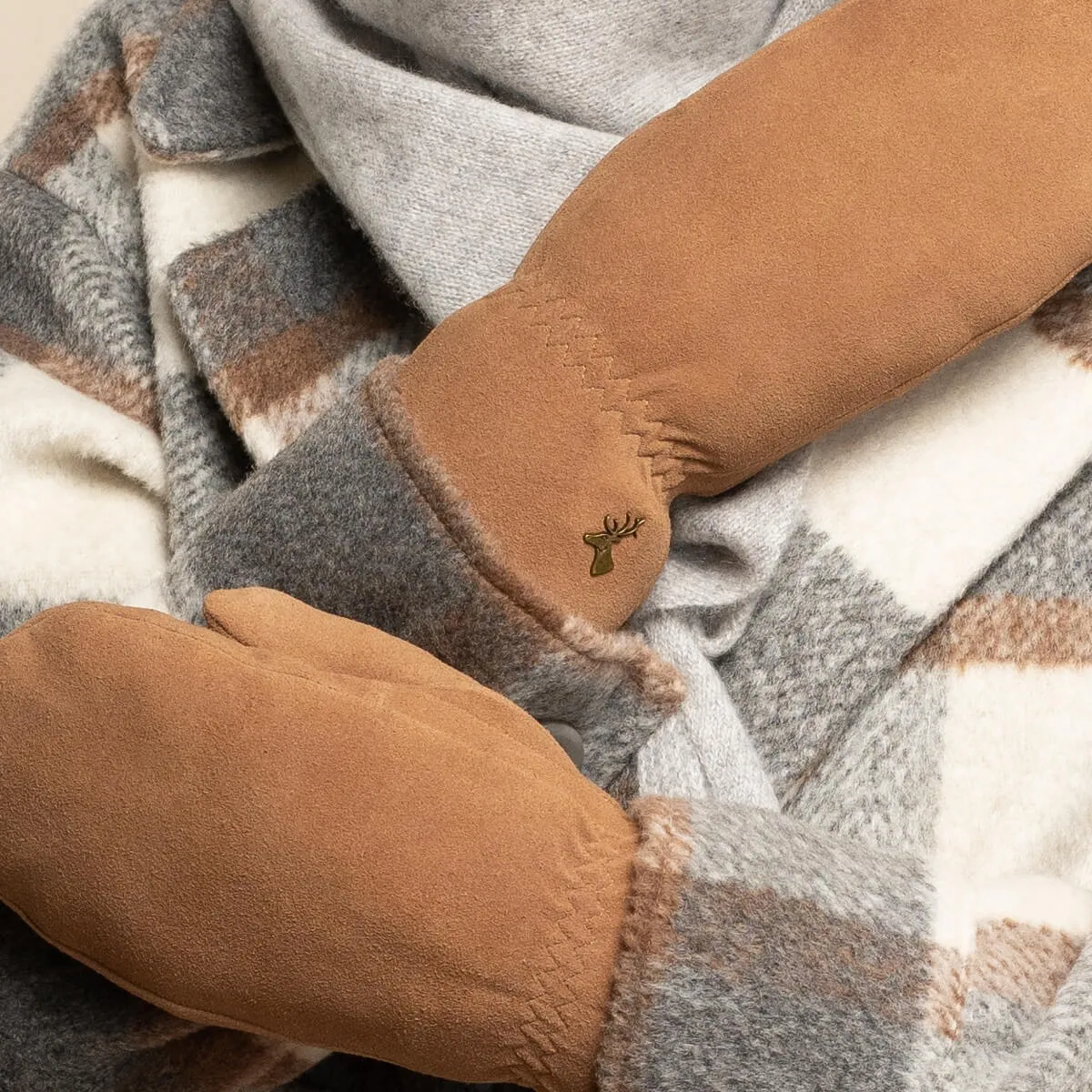 Hailey (camel) - suede goatskin mittens with luxurious sheep fur lining