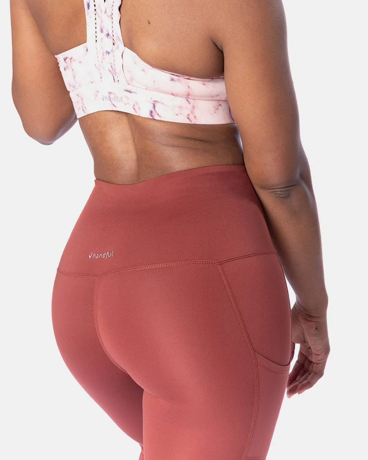 Hi Five Pocketed High-Waist Legging – Rooted