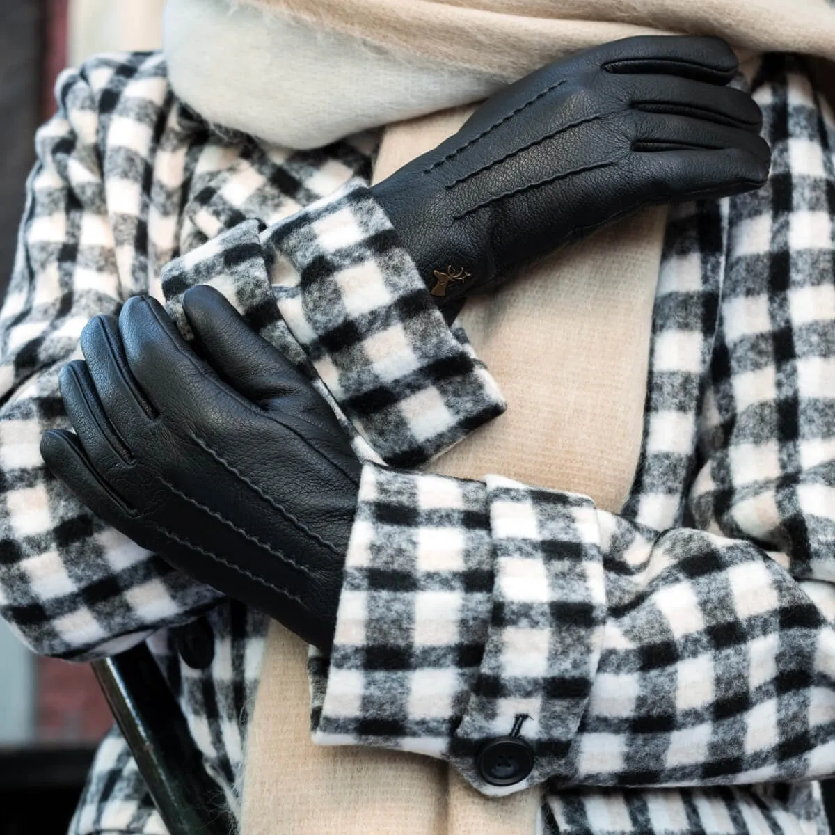 Julia (black) - goatskin leather gloves with luxury faux fur lining & touchscreen feature