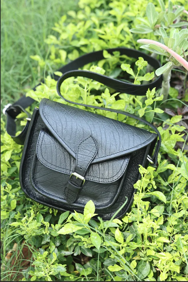 Luxurious Black Leather Embossing Bags – Elevate Your Style, ART:- BG-1364