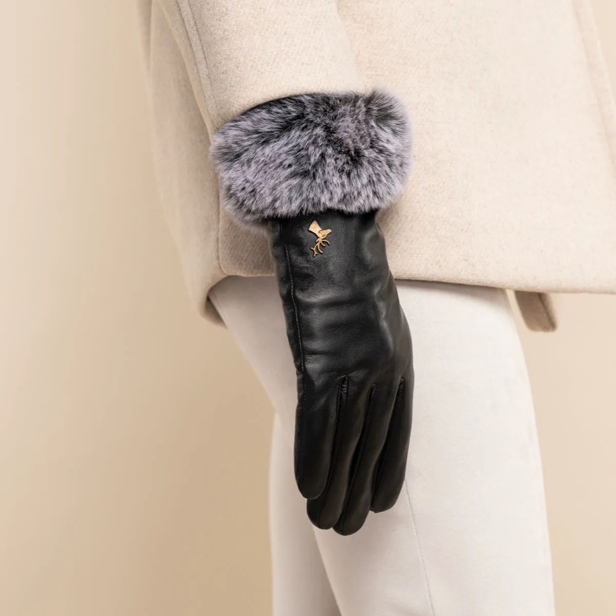 Vera – luxurious leather gloves with faux fur at the wrist & touchscreen feature